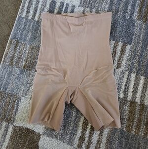 HoneyLove HLSW03 SuperPower shorts tan size X-Large XL New Without Tags